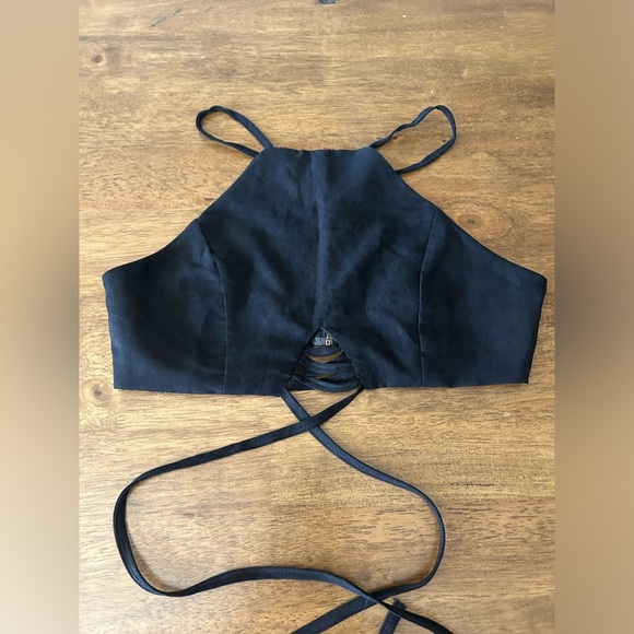 NWOT Boho Black Strappy Crop Top Size M - Picture 6 of 8